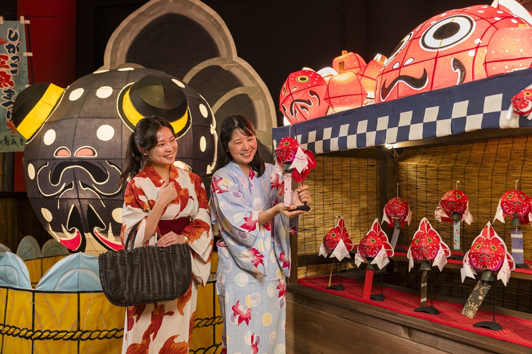 300個以上の「金魚ねぷた」がお出迎え！ 青森の夏祭りを満喫する「星野